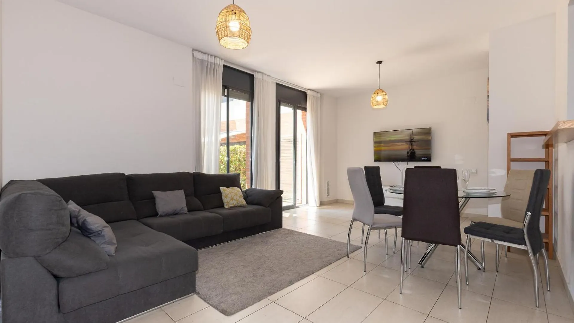 Blaumari Duplex Apartment Cambrils Spain